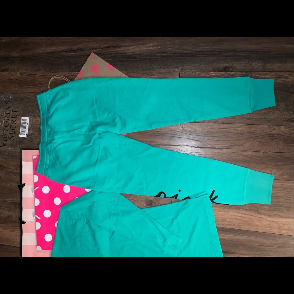 ❌SOLD❌ NEW VS PINK maldive green joggers & campus - Picture 11 of 13